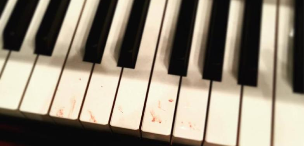 Alice Sara Ott blood stained piano